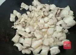 Pork belly stew with seasonal vegetables Illustration of how to make rice noodles 4