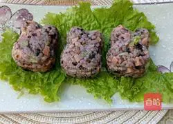 Illustration of how to make rice balls 16