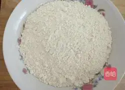 Illustration of how to make butterfly flower roll 1