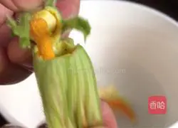 Pumpkin Flower Rock Sugar Millet Porridge Recipe Illustration 4