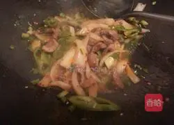 Illustration of how to make fried rice noodles 6