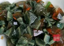 Preserved egg and lean meat porridge (the second method) Illustration 3