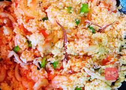 Illustration of how to make Spanish seafood risotto 6