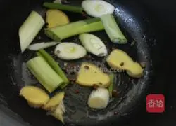 Illustration of how to cook chicken in rice cooker 6