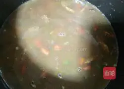 Illustration of how to make bacon braised rice 7