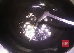 Illustration of how to make pickled cabbage rice noodles 3