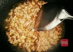 Illustration of how to make lean cuttlefish rice noodles 7