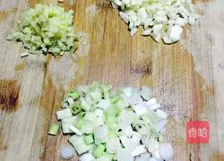 Illustration of how to make spicy and sour rice noodles 5