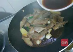 Illustration of braised horse noodles with soy sauce 6