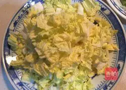 Illustration of how to make braised rice with mushrooms and chicken legs 3