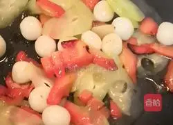 Illustration of how to make vegetarian fried yuanxiao 8