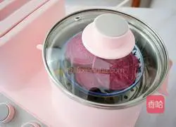 Illustration of how to make purple sweet potato and taro yogurt box 2