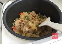 Illustration of how to make braised pork belly rice 10