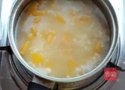 Illustration of how to make sweet potato porridge 4