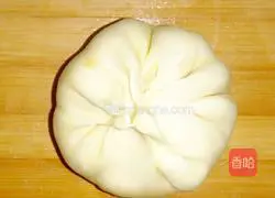 Illustration of how to make a willow leaf box 15