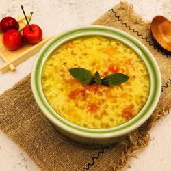 Papaya and millet porridge