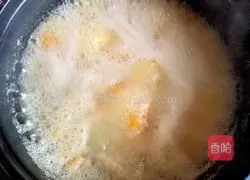 Illustration of how to make healthy pumpkin oats and millet soup 6