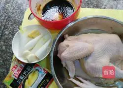 Salt-baked soy sauce chicken (electric Rice pot version) Recipe Illustration 3