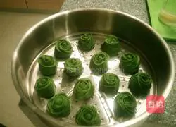 Rose Roll Recipe Illustration 10