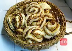 Lily Roll Recipe Illustration 14