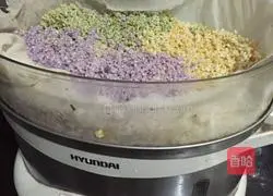 Illustration of how to make colorful glutinous rice balls 2