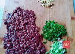 Illustration of how to make pork liver porridge 1