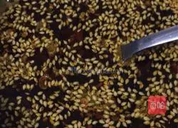 Illustration of how to make Sichuan cold noodles 5