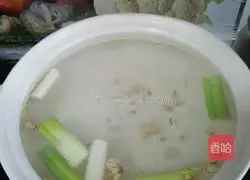 Illustration of how to make beef brisket rice noodles 6