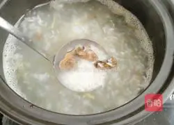 Illustration of how to make oyster and scallop casserole porridge 15