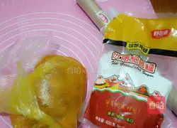 Illustration of how to make pumpkin hair cake 2