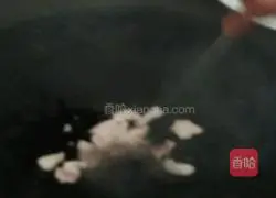 Illustration of how to make fried rice noodles 4