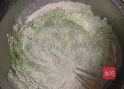 Illustration of how to make green sauce pot stickers 1