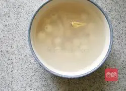 Illustration of how to make purple sweet potato, lotus seed and lily rice paste 2