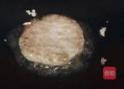 Illustration of how to make pork fillet and egg burger 2