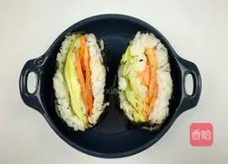 Illustration of how to make smoked salmon lettuce and no-knead rice balls 6