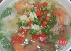 Illustration of how to make spicy and sour seafood rice noodles 16