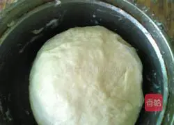 Illustration of how to make hamburger meal buns 5