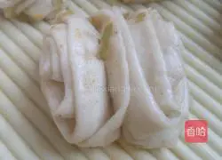 Illustration of how to make oil and salt flower rolls 15