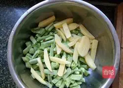 Illustration of how to make braised beef noodles 2