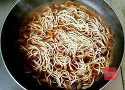 Illustration of braised mushroom noodles 13