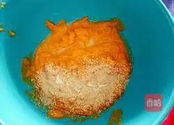 Illustration of how to make pumpkin hair cake 3