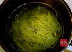 Illustration of how to make cold noodles 2