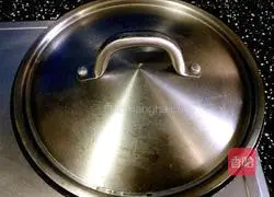 Illustration of how to make vegetarian pot stickers with mushrooms and vegetables 20