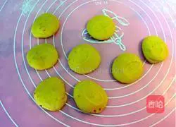 Chinese lotus roll recipe illustration 3