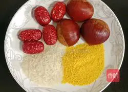 Illustration of how to make chestnut and red date double rice porridge 1