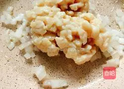 Tomato Illustration of how to make chicken and cheese stir-fried rice 7