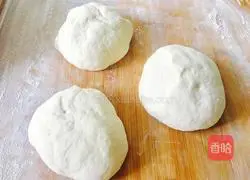 Illustration of how to make pepper-flavored flower rolls 8