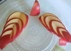 Illustration of how to display the fruit and peacock in full bloom during the Lantern Festival on the 15th day of the first lunar month 6