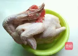 Illustration of rice cooker salt-baked chicken 1