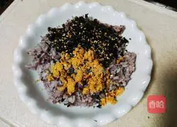 Illustration of how to make delicious rice balls 4